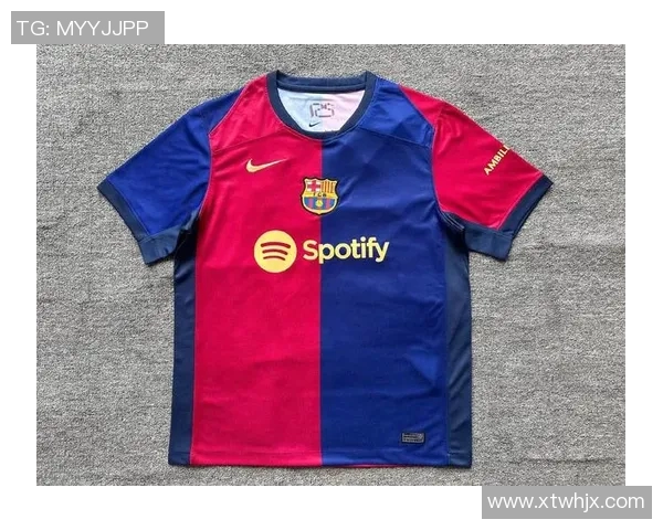 足球明星亲自赠送球衣给热情粉丝感动全场传递温暖与激情